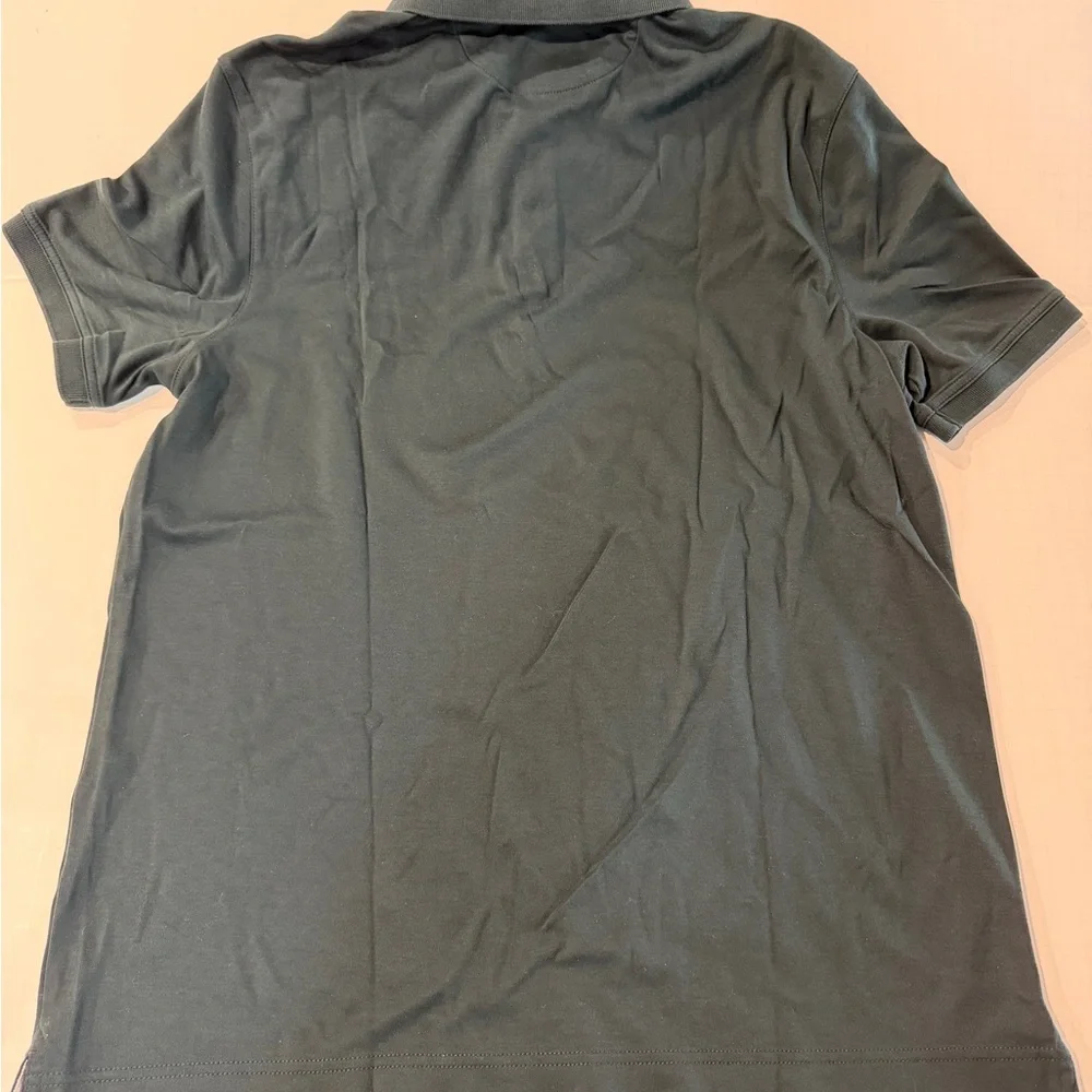 Banana Republic Size Large Dark Green Polo Shirt. Gently Used